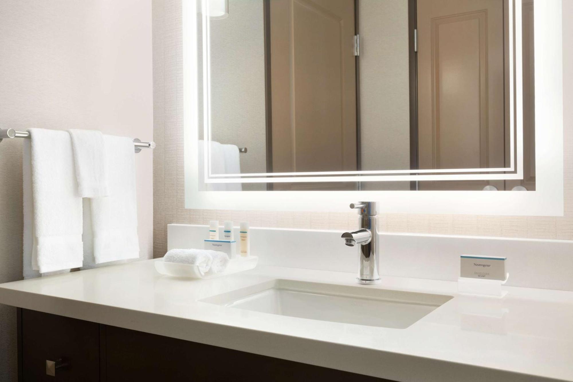 Homewood Suites By Hilton Irvine John Wayne Airport Eksteriør billede